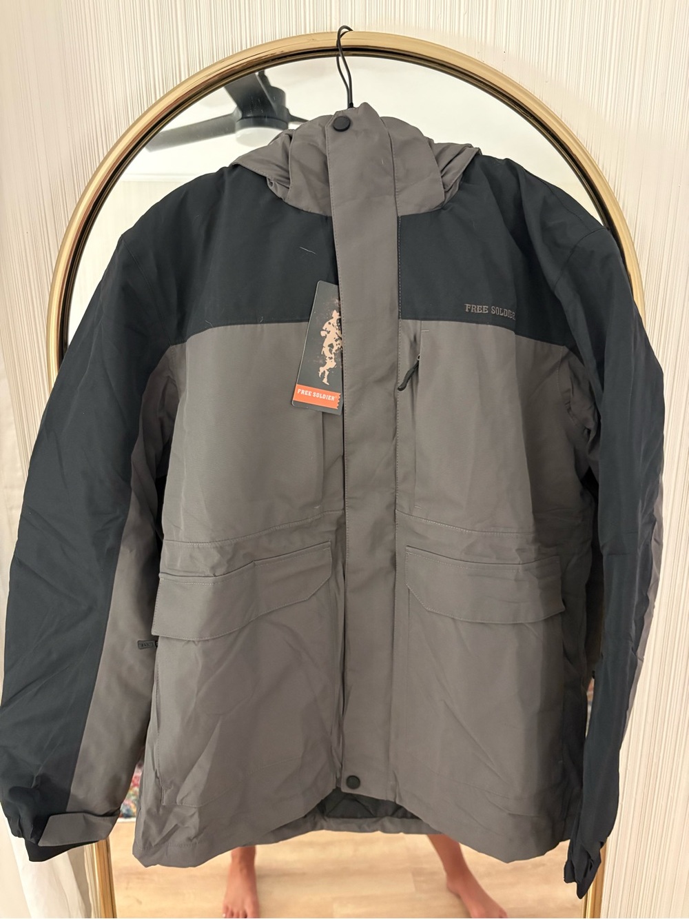 Men's Gray and Black Insulated Ski Jacket